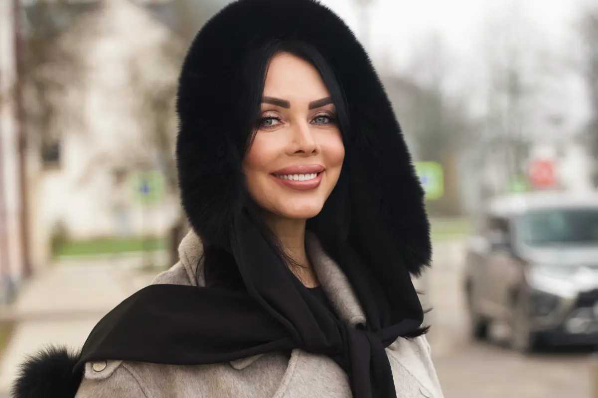 Капор с мехом песца: функциональный аксессуар для зимы