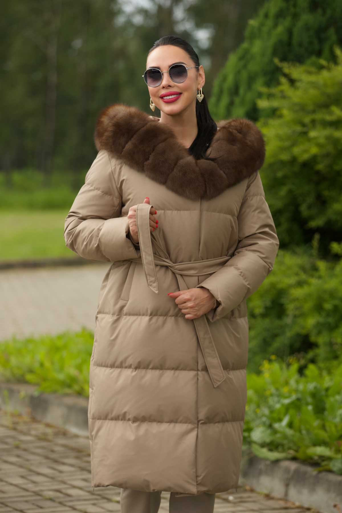 Купить длинный женский пуховик с песцом ADELINA