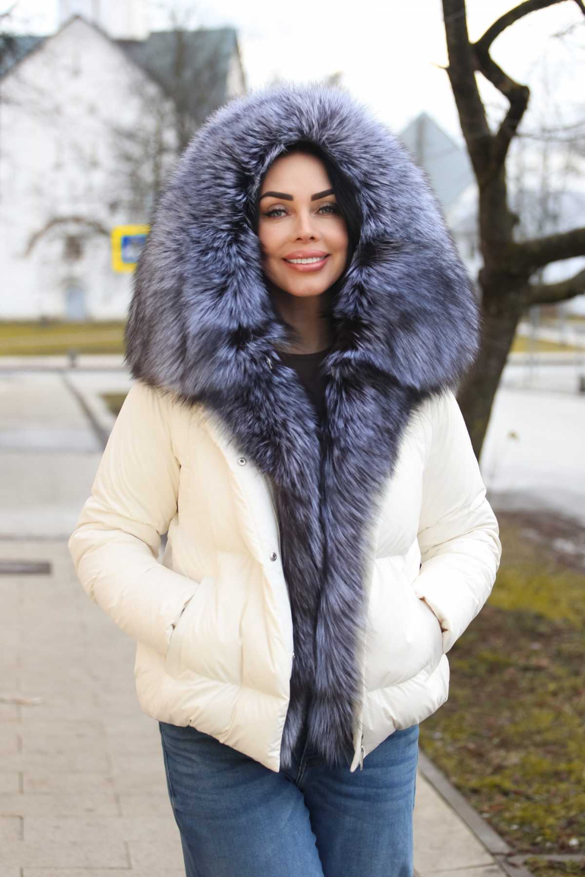 Купить пуховик с мехом чернобурой лисы SANNY