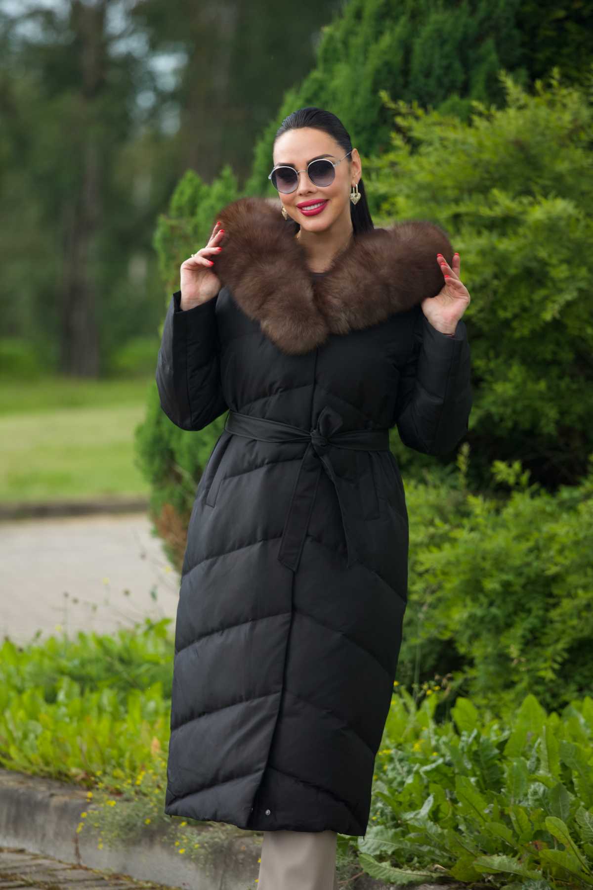 Купить длинный женский пуховик с песцом ADELINA