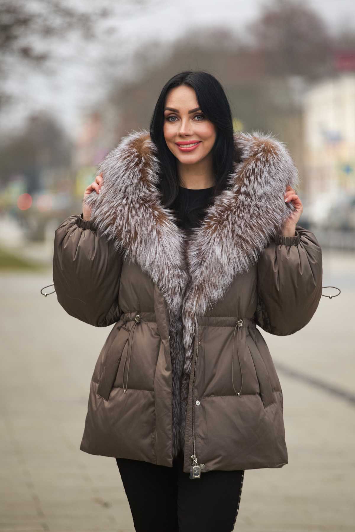 Купить женский пуховик с мехом чернобурой лисы LINA
